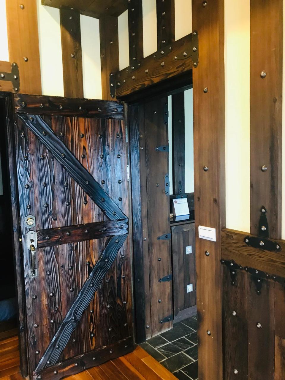 Black Forest Manor เหรินอ้าย ภายนอก รูปภาพ
