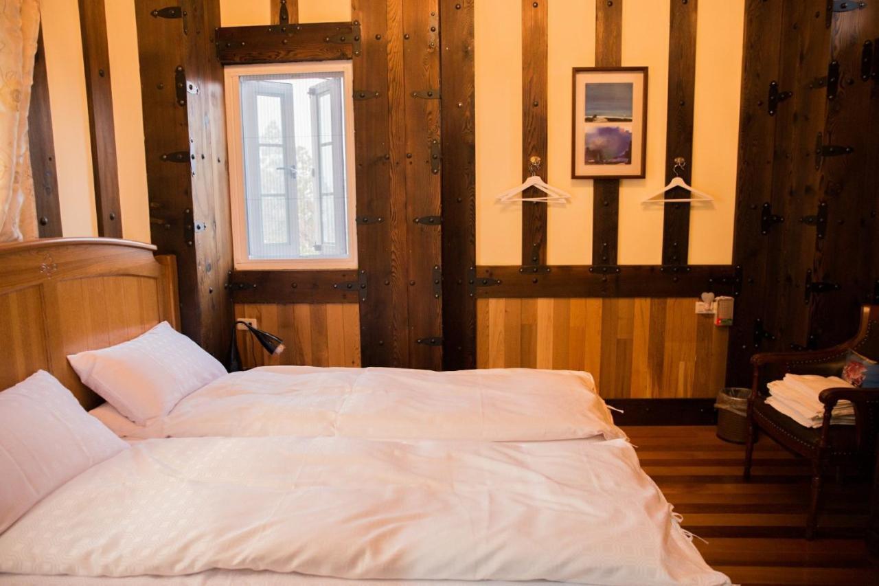 Black Forest Manor เหรินอ้าย ภายนอก รูปภาพ