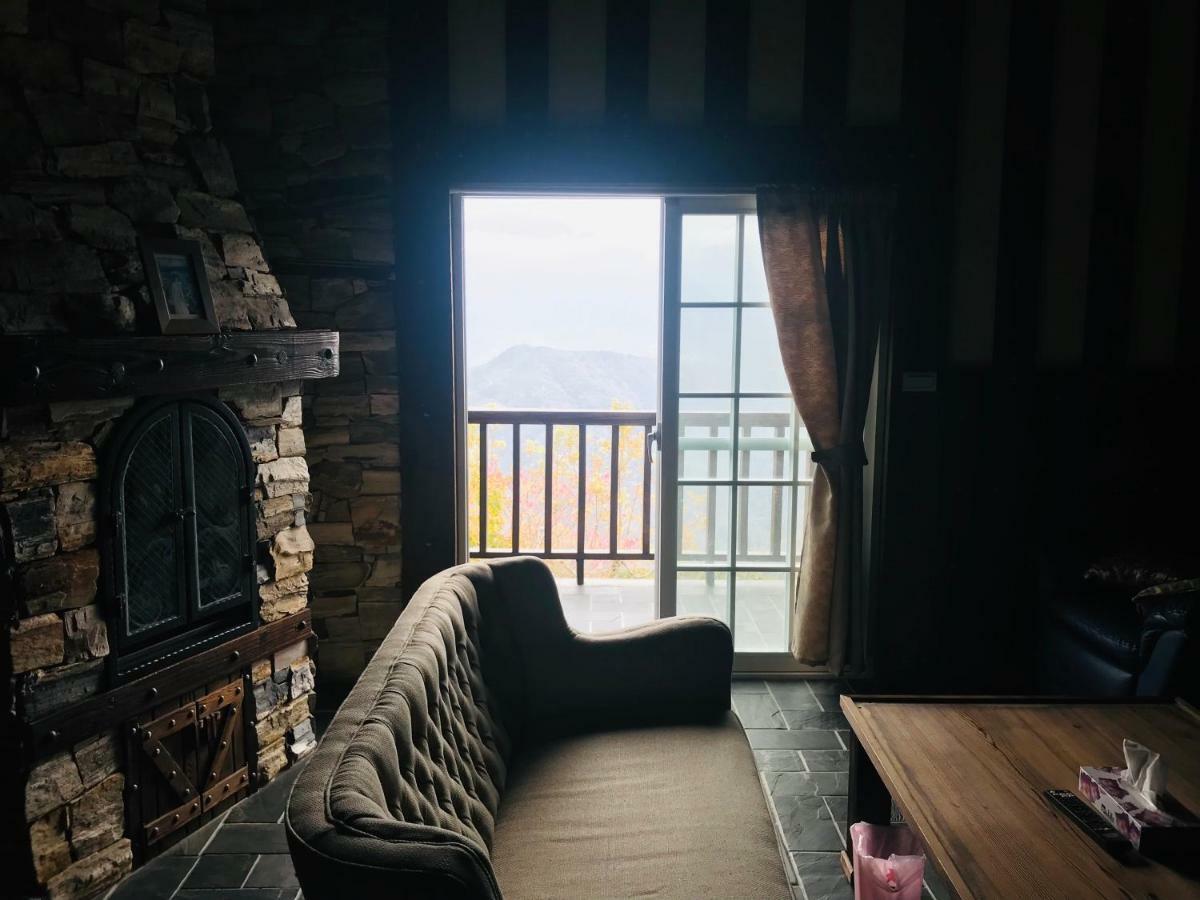 Black Forest Manor เหรินอ้าย ภายนอก รูปภาพ