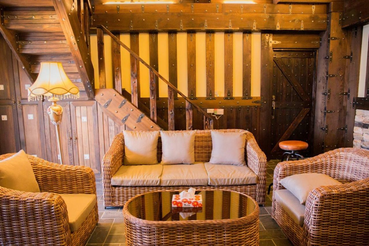 Black Forest Manor เหรินอ้าย ภายนอก รูปภาพ