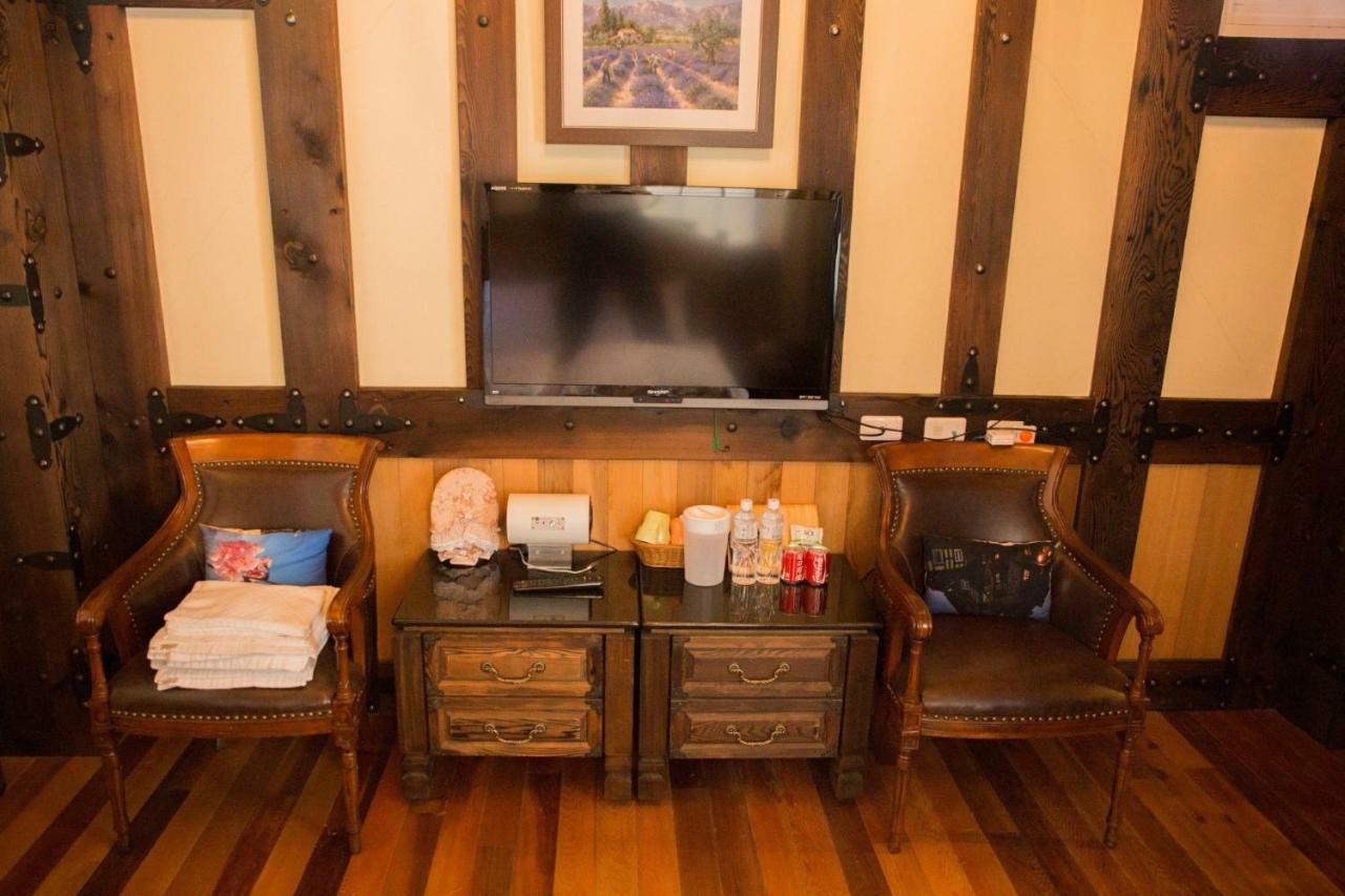 Black Forest Manor เหรินอ้าย ภายนอก รูปภาพ